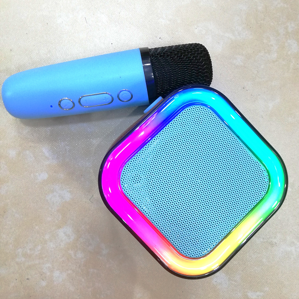 PARLANTE MINI KARAOKE PORTATIL